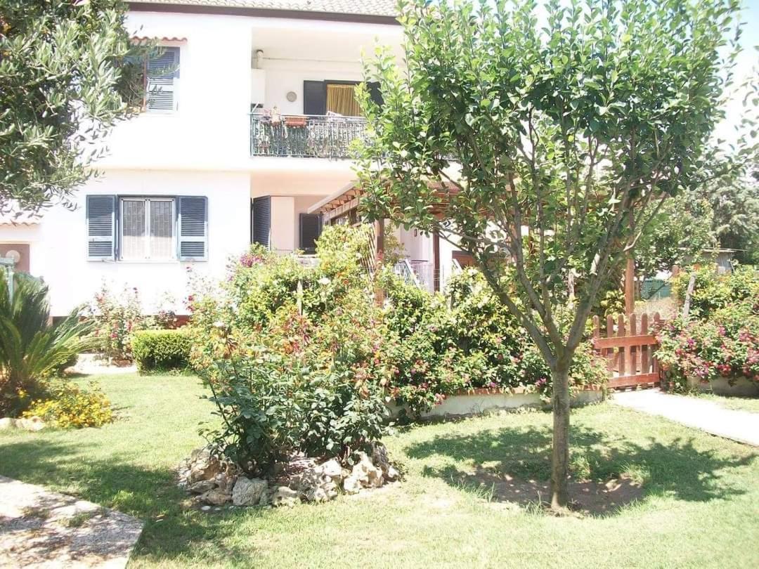 Il Giardino Degli Ulivi Lejlighed Giugliano In Campania Eksteriør billede